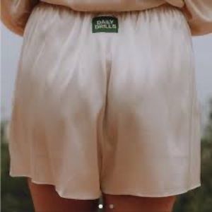 DAILY DRILLS SILKY SHORTS